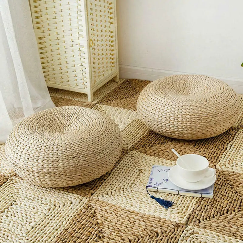 Round Straw Tatami Meditation Cushion - Omlinea  