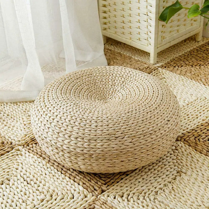 Round Straw Tatami Meditation Cushion - Omlinea  